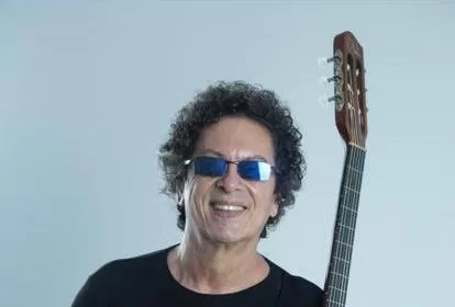 Cantor D` Veras é destaque na cultura Pernambucana com 40 anos de carreira