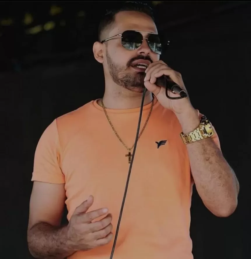 Douglas Melo traz novo show para o são João