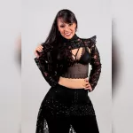 Kiara Santana lança novo álbum que marca a carreira solo da artista