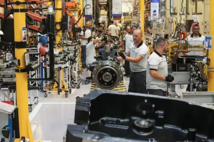 Após quedas, confiança da Indústria volta a subir, aponta CNI