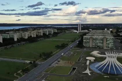 Orçamento 2025: mínimo a R$ 1.509 é destaque do Projeto