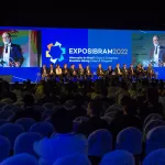 Veículos elétricos: “O Brasil não pode ser um mero exportador de matérias primas”
