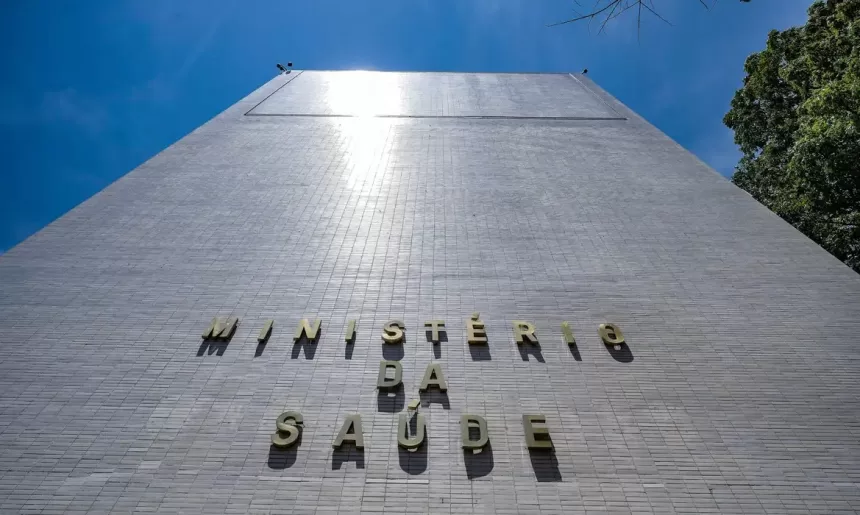 Ministério da Saúde aprova reativação e repactuação de mil obras em 610  municípios