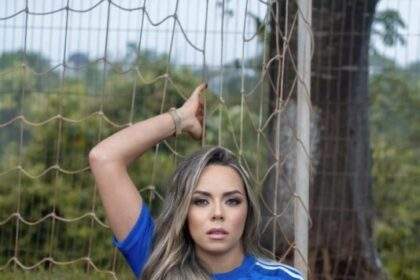 Modelo Naiara Rodrigues disputa para ser Musa do Cruzeiro e deseja inspirar outras mulheres