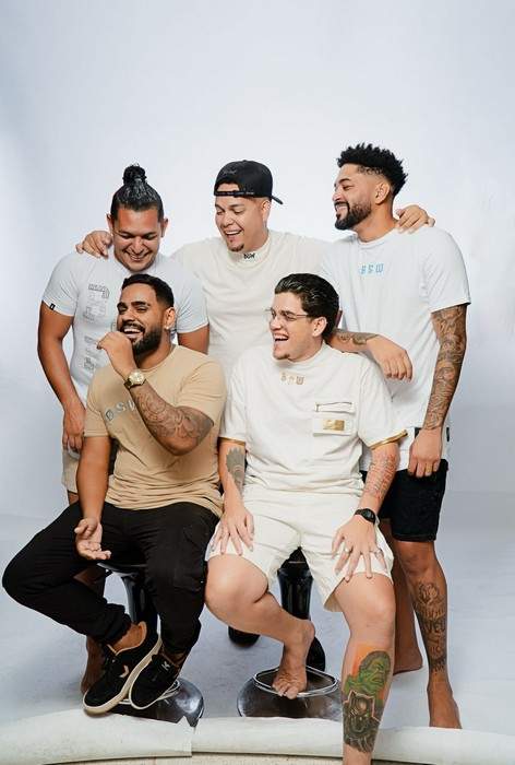 Banda Simples Olhar se prepara para o São João com muito pagode romântico