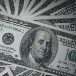 Dólar tem leve alta no encerramento da última sessão