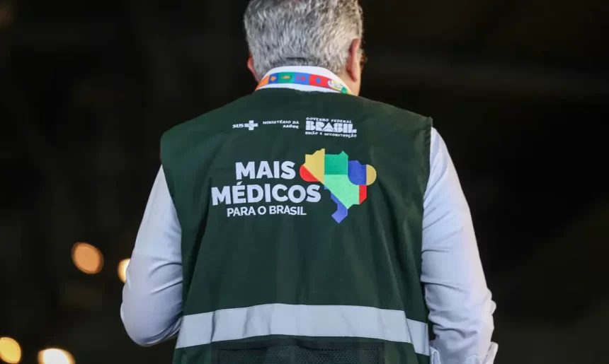 Mais Médicos: 987 municípios recebem reforço de novos profissionais