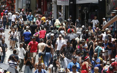 Frente Parlamentar debate projetos sobre trabalho em feriados e dosimetria de multas