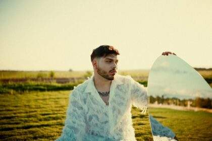 Vini estreia “Indomável”, um álbum sobre superação e reencontro