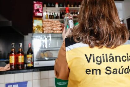 Brasil registra 24 casos confirmados de intoxicação por metanol