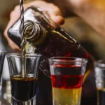 Intoxicação por metanol: Brasil registra aumento expressivo de casos