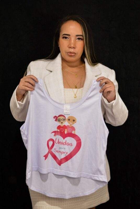 *Jaqueline Chagas é contabilista e fundadora do Instituto Unidas Para Sempre. O Instituto segue atuando e precisa de apoio para ampliar seu alcance. Hoje, além do Rio de Janeiro, o sonho de Jaqueline é expandir o projeto para outras regiões do país.