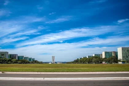 Reforma administrativa: o que prevê proposta da Câmara para estados e municípios