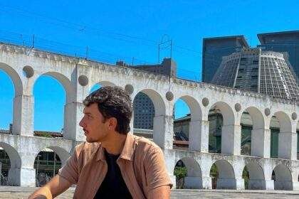 Relvas lança “Lapa” e transforma vivências em um lembrete pra curtir a vida ao máximo