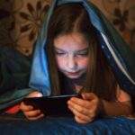 Uso excessivo de telas impactam o desenvolvimento infantil