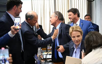 Senado aprova projeto que permite renegociação de dívidas rurais com recursos do Fundo Social do Pré-Sal (27/04)