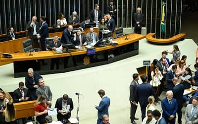 Congresso Derruba Vetos e Abre Caminho para Convênios com Prefeituras Inadimplentes (21/04)