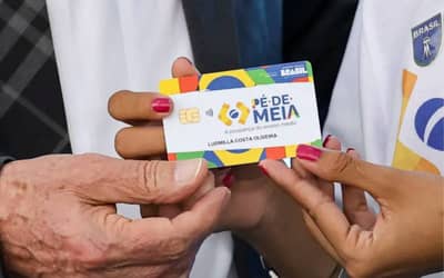 Caixa paga nova parcela do Programa Pé‑de‑Meia aos estudantes da EJA