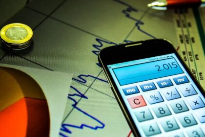 Economia brasileira recua 0,4% em julho, indicando ritmo mais moderado (17)
