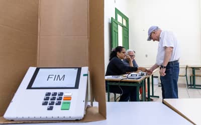 Lula e Flávio Bolsonaro empatam no Sudeste, segundo Datafolha