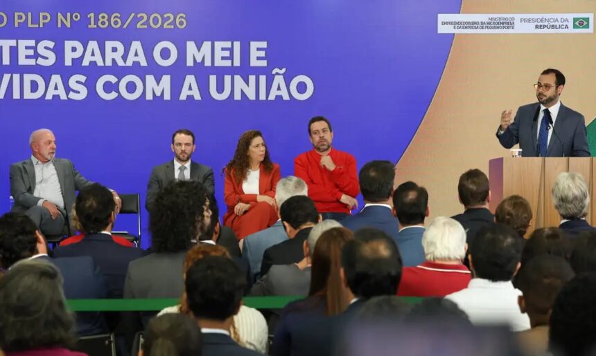 Lula sanciona lei que amplia benefícios para MEIs e perdoa dívidas (21 de março)